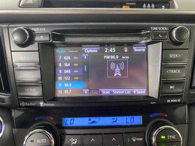 2017 Toyota RAV4 Hybrid XLE