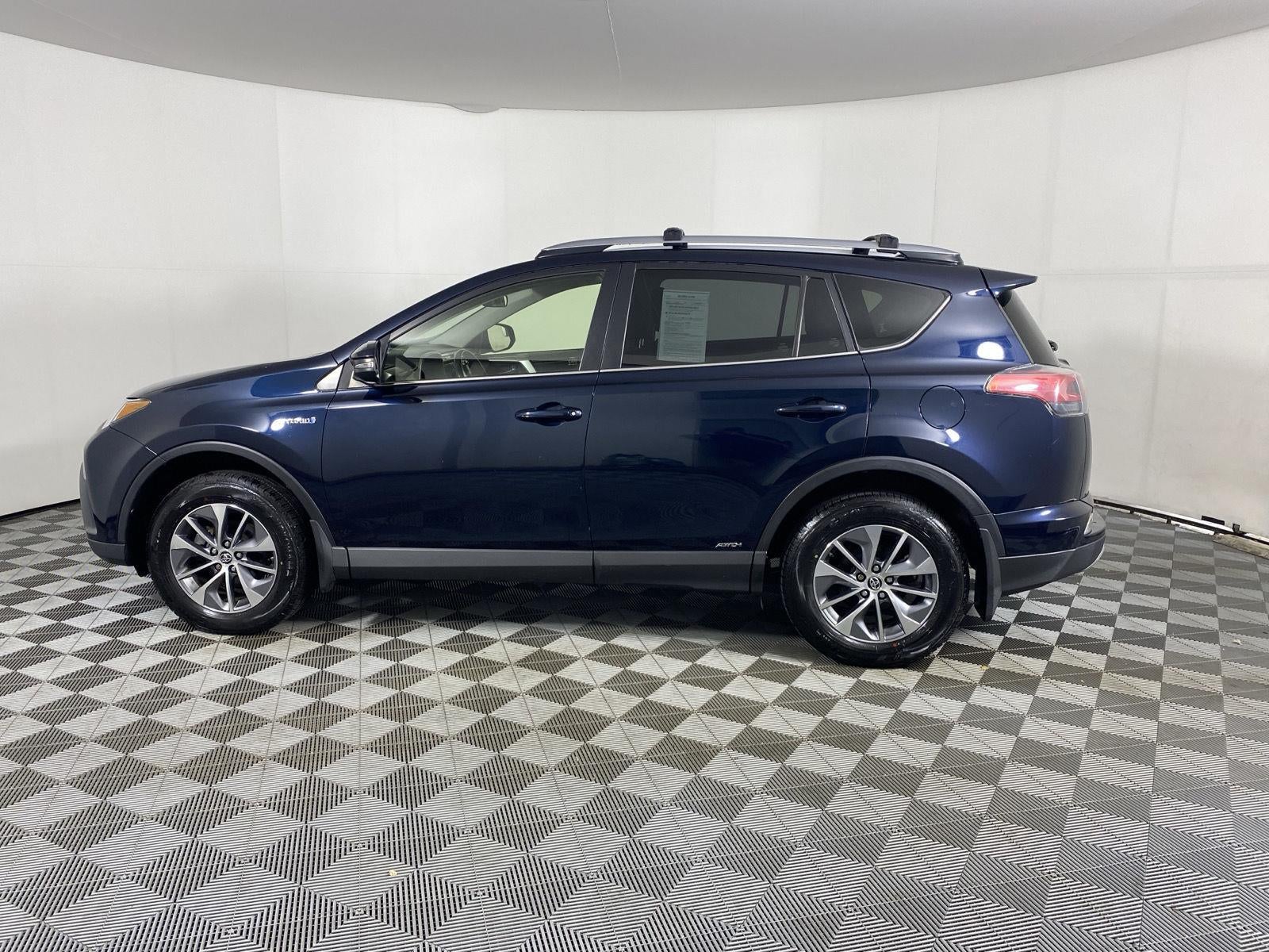 2017 Toyota RAV4 Hybrid XLE