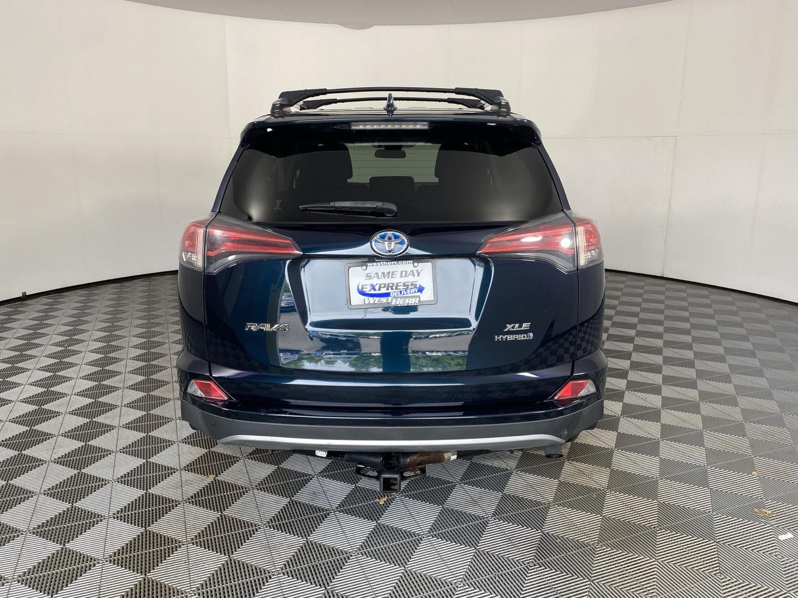 2017 Toyota RAV4 Hybrid XLE