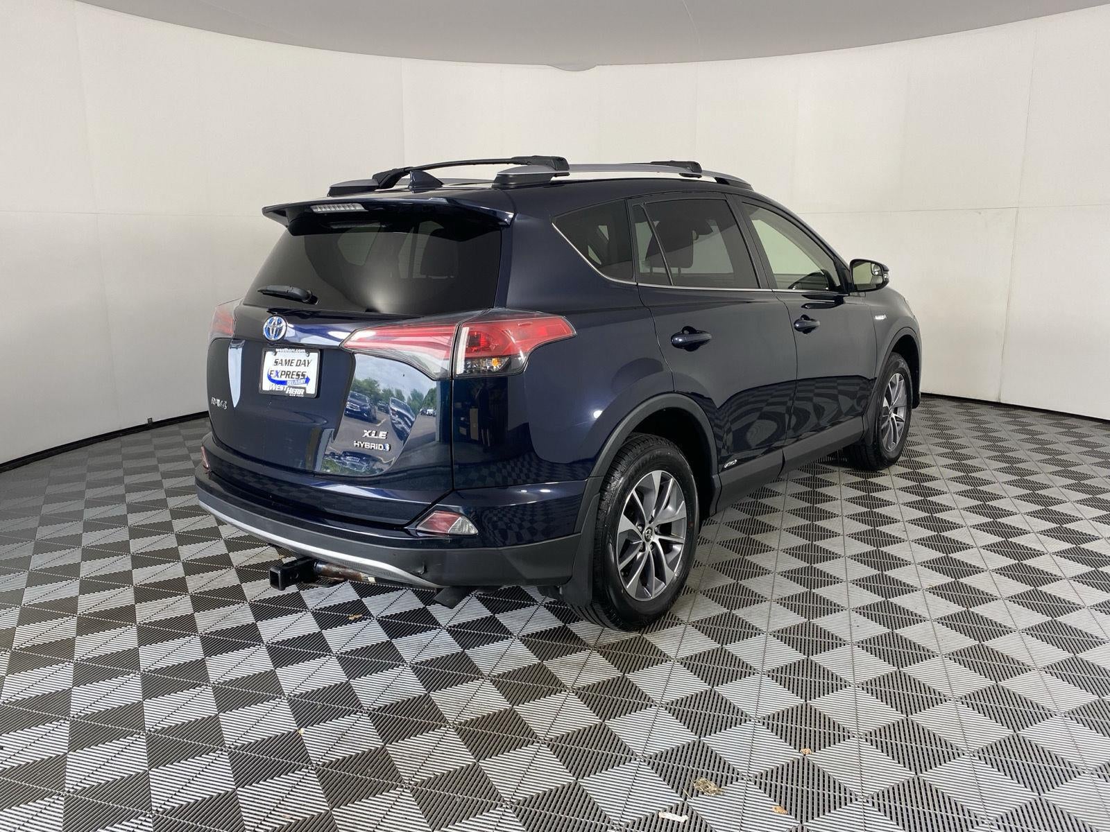 2017 Toyota RAV4 Hybrid XLE