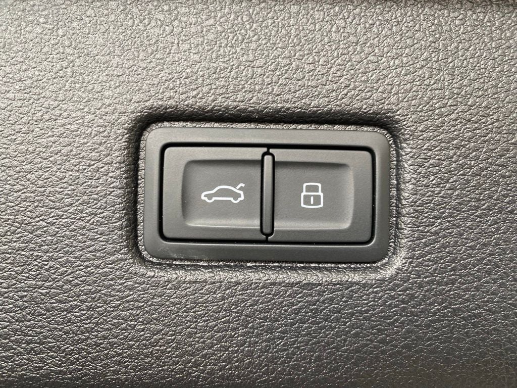 2025 Audi Q7 55 Premium Plus quattro