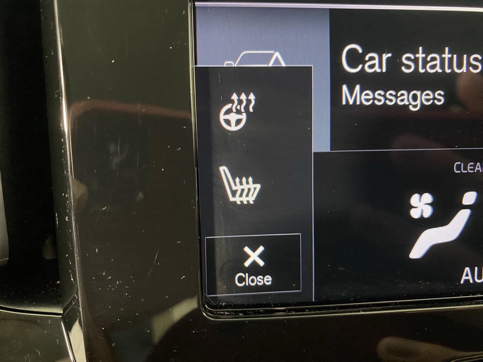 2022 Volvo Xc40 Momentum