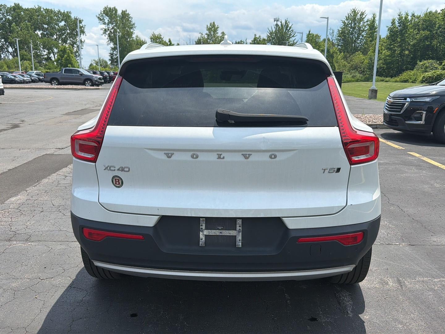 2022 Volvo XC40 Momentum