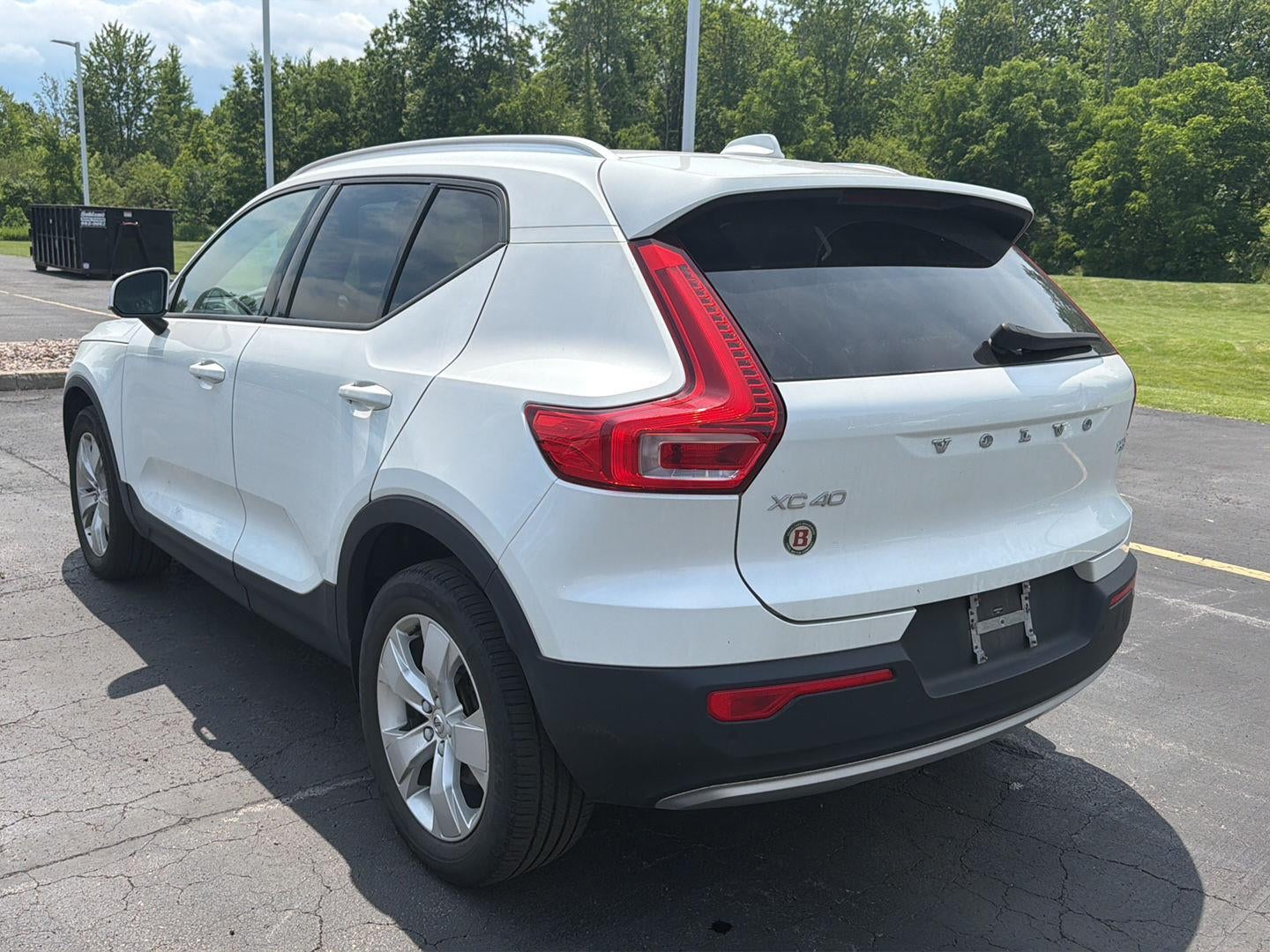 2022 Volvo XC40 Momentum