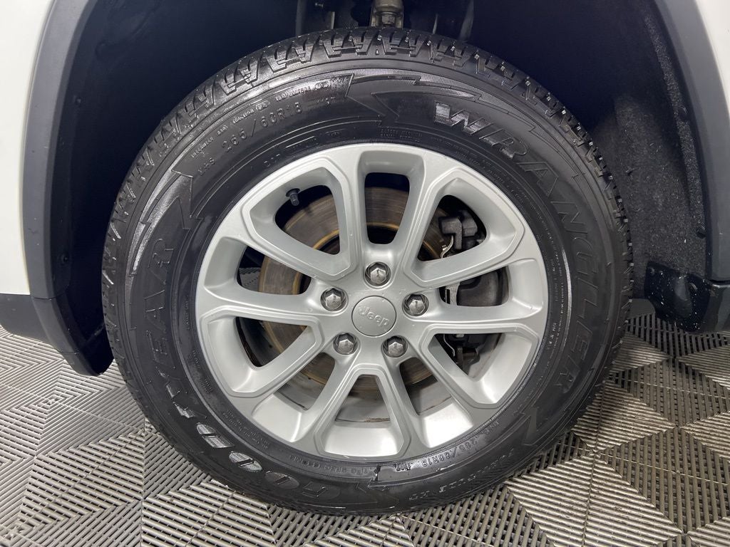 2021 Jeep Grand Cherokee Laredo E 4WD