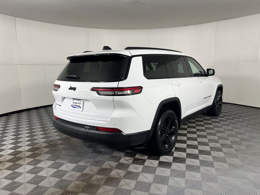 2022 Jeep Grand Cherokee L Altitude 4WD