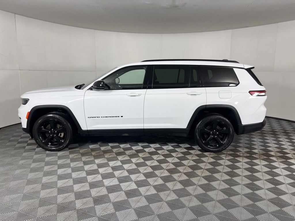 2022 Jeep Grand Cherokee L Altitude 4WD