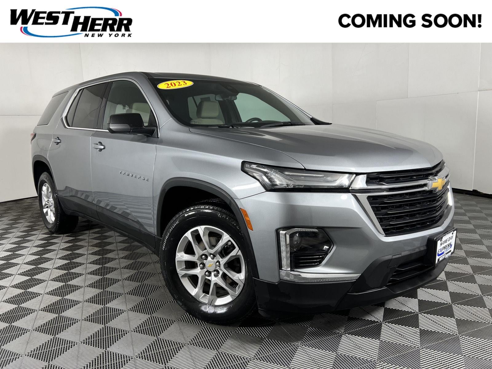 2023 Chevrolet Traverse LS