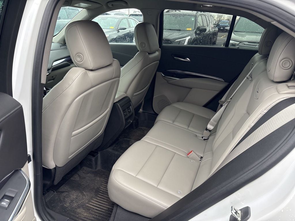 2023 Cadillac XT4 Luxury