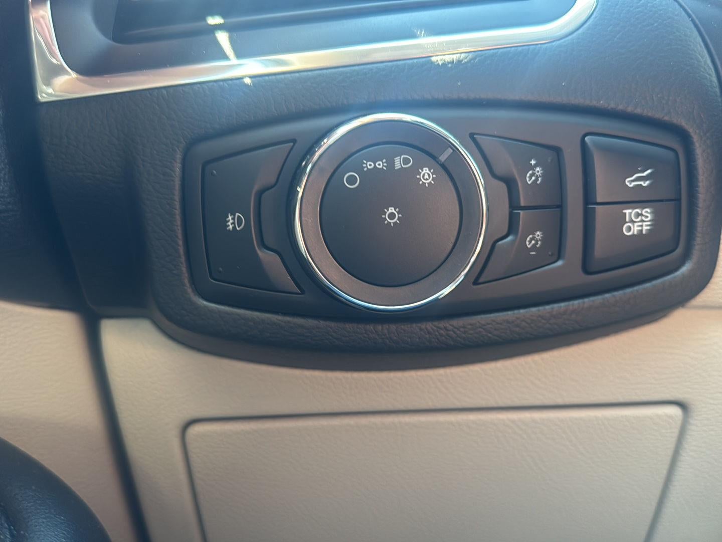 2020 Ford Edge Titanium