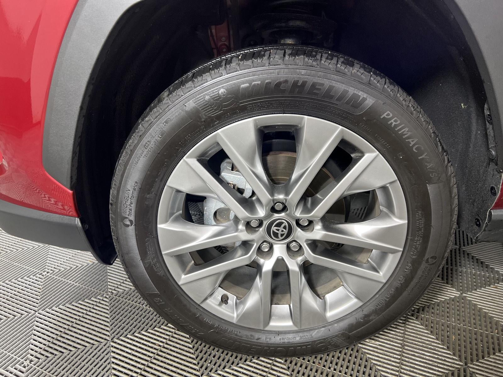 2024 Toyota Rav4 XLE Premium