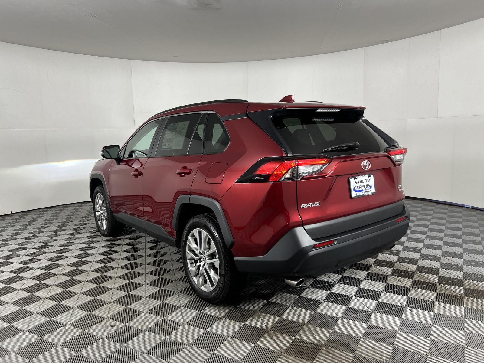 2024 Toyota Rav4 XLE Premium