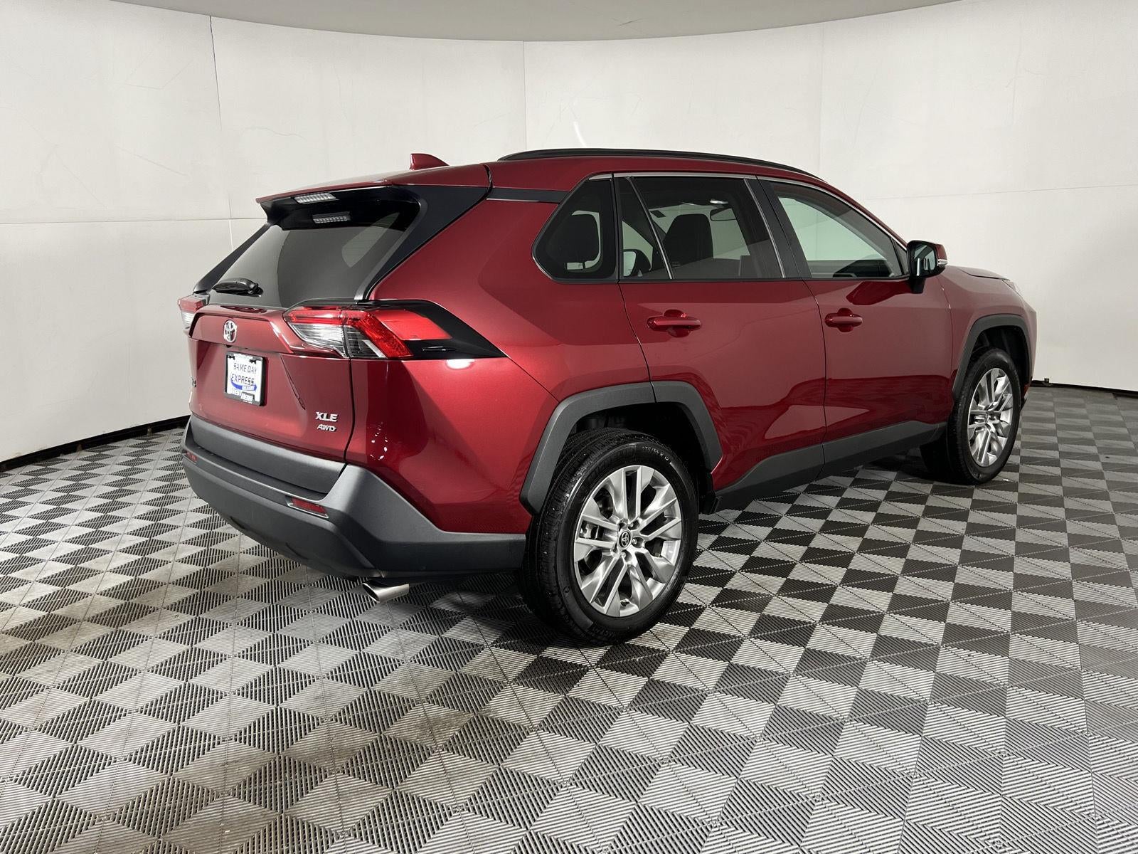 2024 Toyota Rav4 XLE Premium