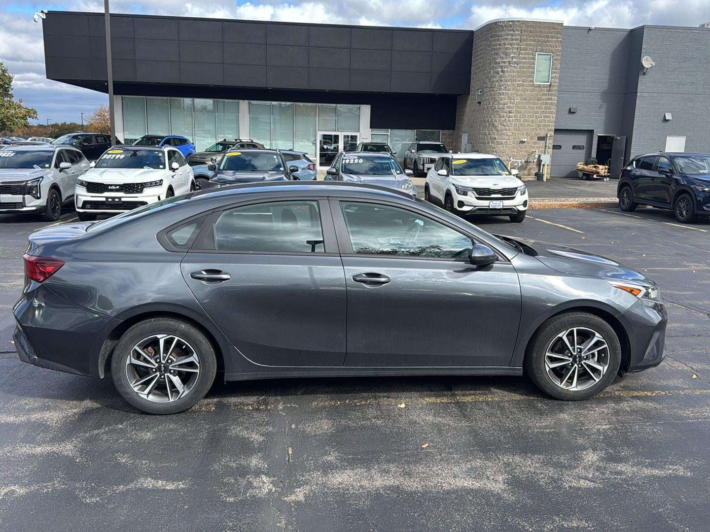 2023 Kia Forte LXS