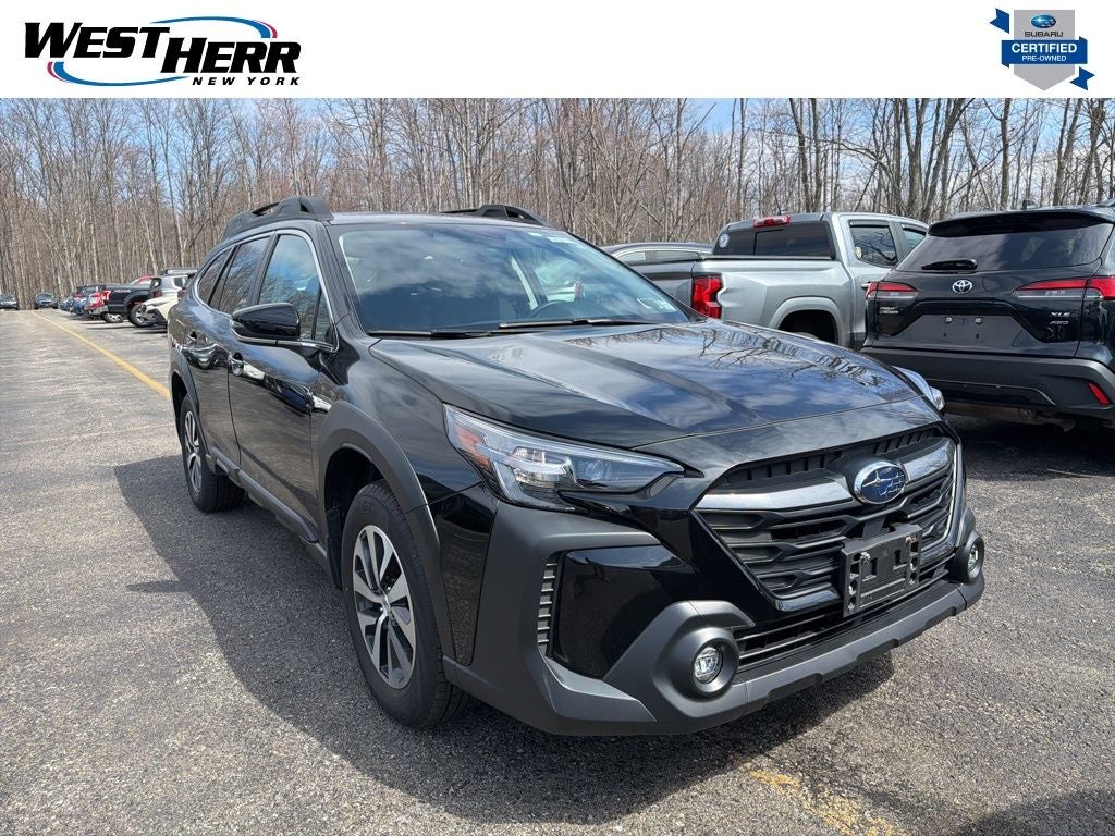 2025 Subaru Outback Premium's photo