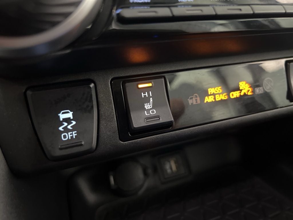 2025 Toyota RAV4 Hybrid XLE Premium