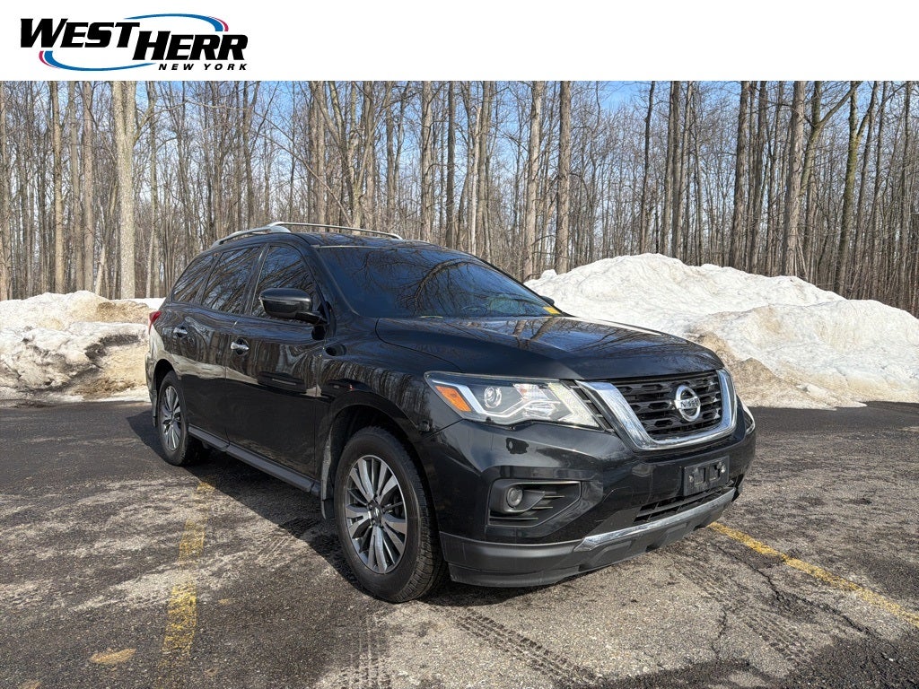 2020 Nissan Pathfinder S
