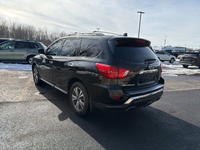 2020 Nissan Pathfinder S