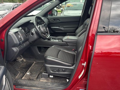 2023 Nissan Pathfinder Rock Creek
