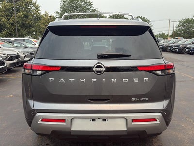 2024 Nissan Pathfinder SL