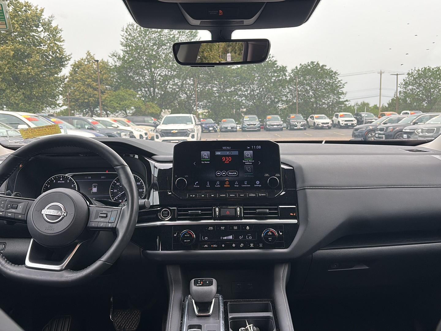 2024 Nissan Pathfinder SL