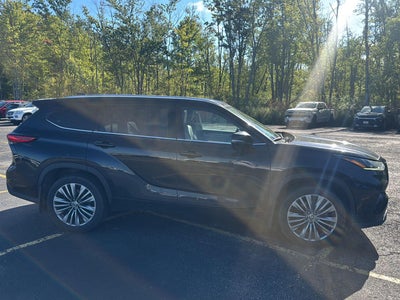 2021 Toyota Highlander Platinum