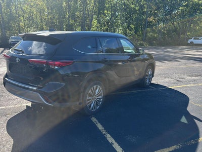2021 Toyota Highlander Platinum