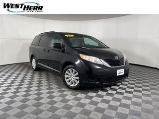 2015 Toyota Sienna LE 7 Passenger