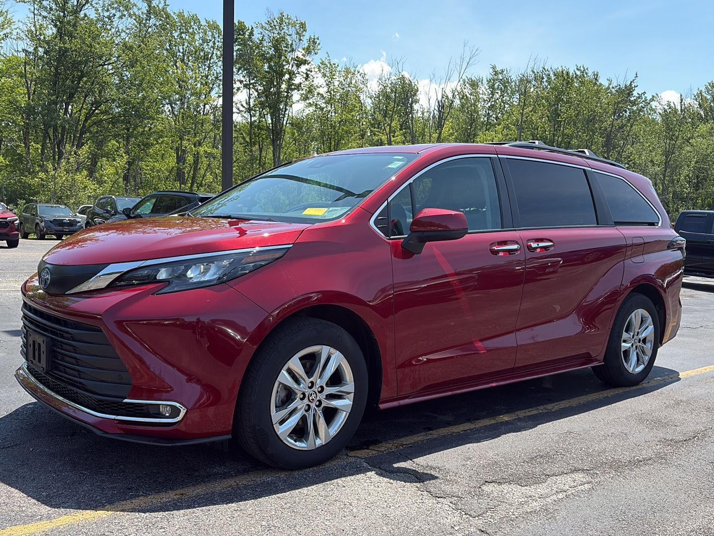 2024 Toyota Sienna XLE