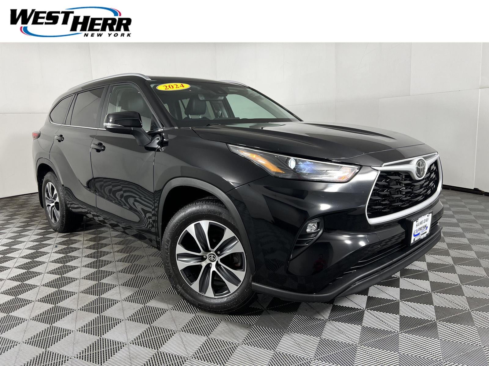 2024 Toyota Highlander XLE