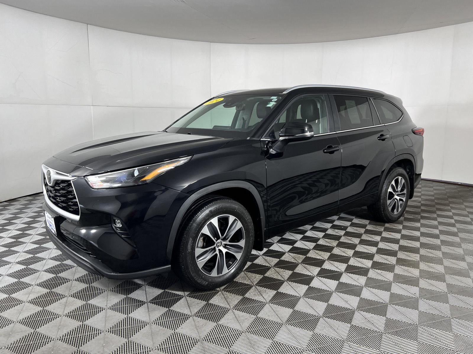 2024 Toyota Highlander XLE