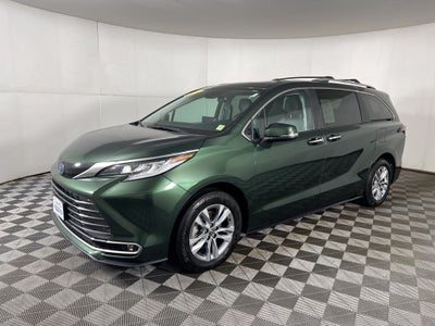 2024 Toyota Sienna Limited 7 Passenger