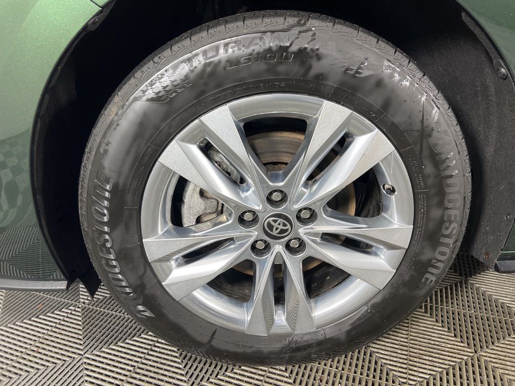2024 Toyota Sienna Limited 7 Passenger