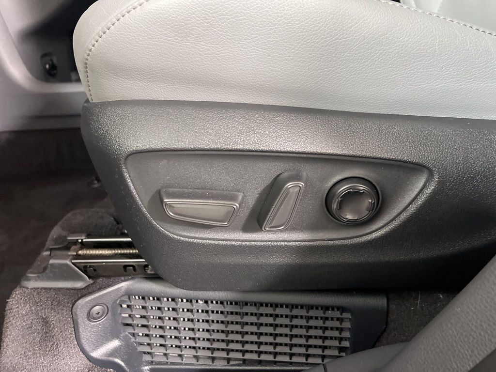 2024 Toyota Sienna Limited 7 Passenger