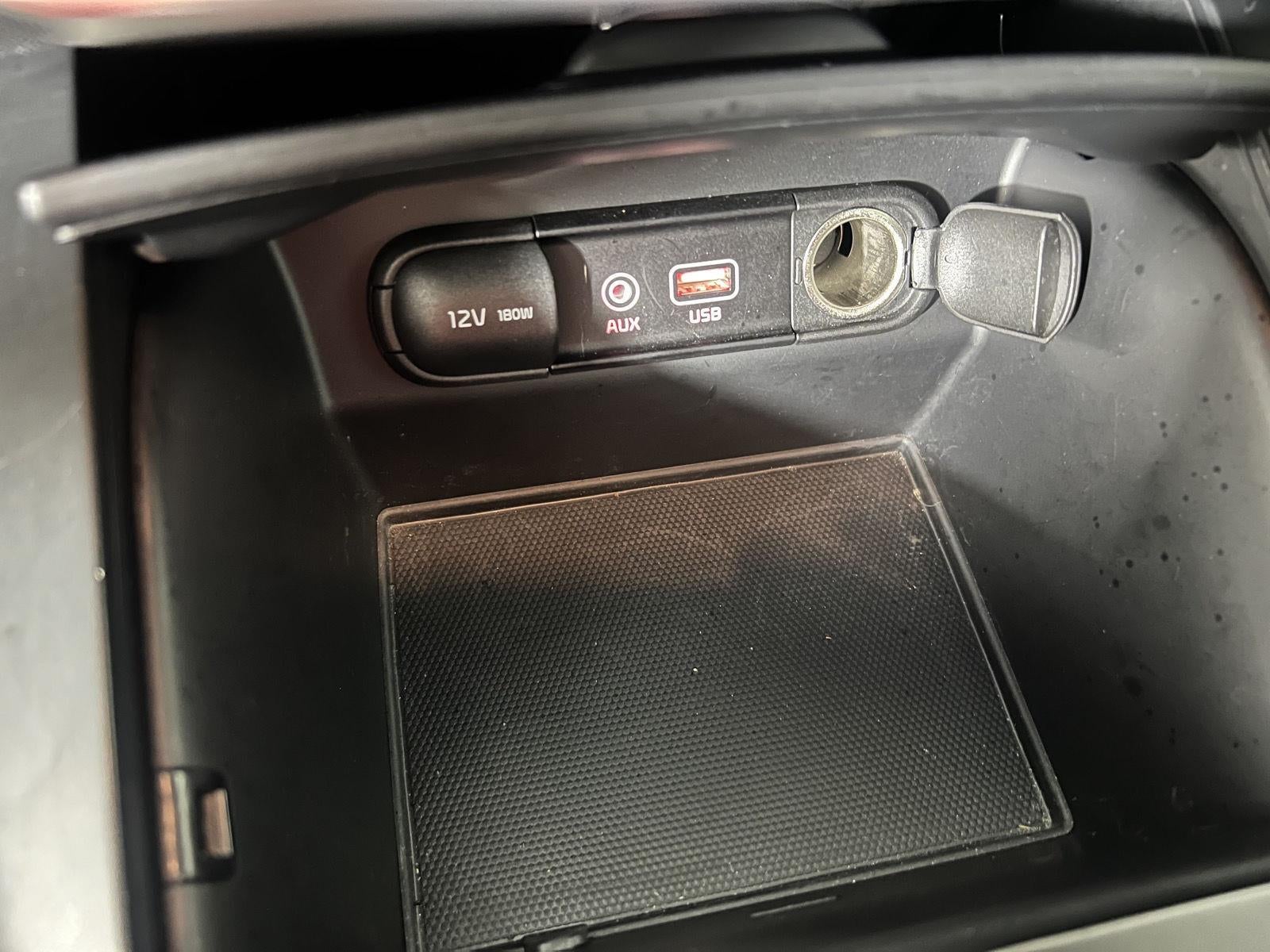 2019 Kia Sorento S V6