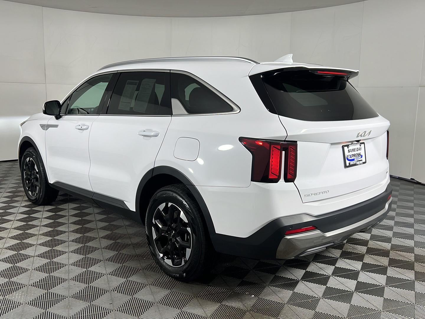 2024 Kia Sorento S