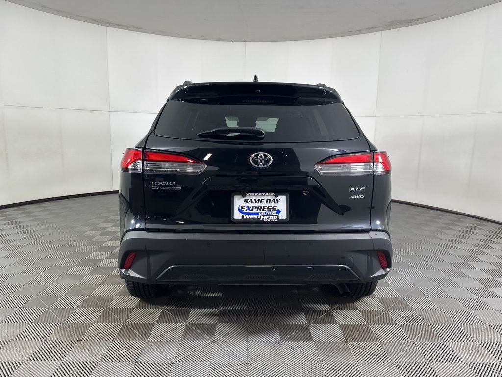 2024 Toyota Corolla Cross XLE