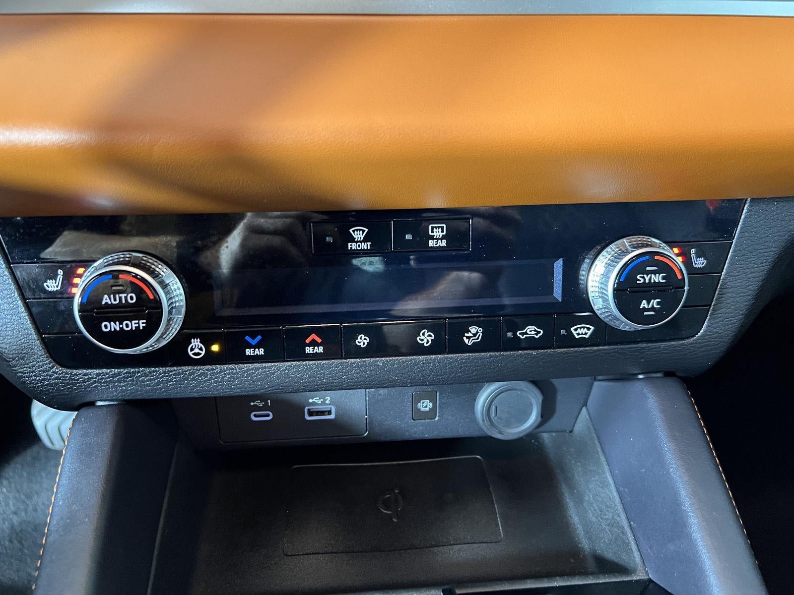 2023 Mitsubishi Outlander PHEV SEL
