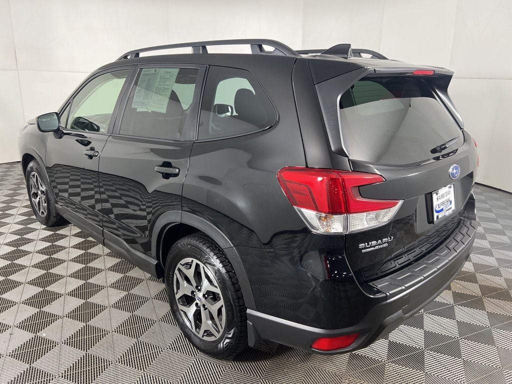 2024 Subaru Forester Premium