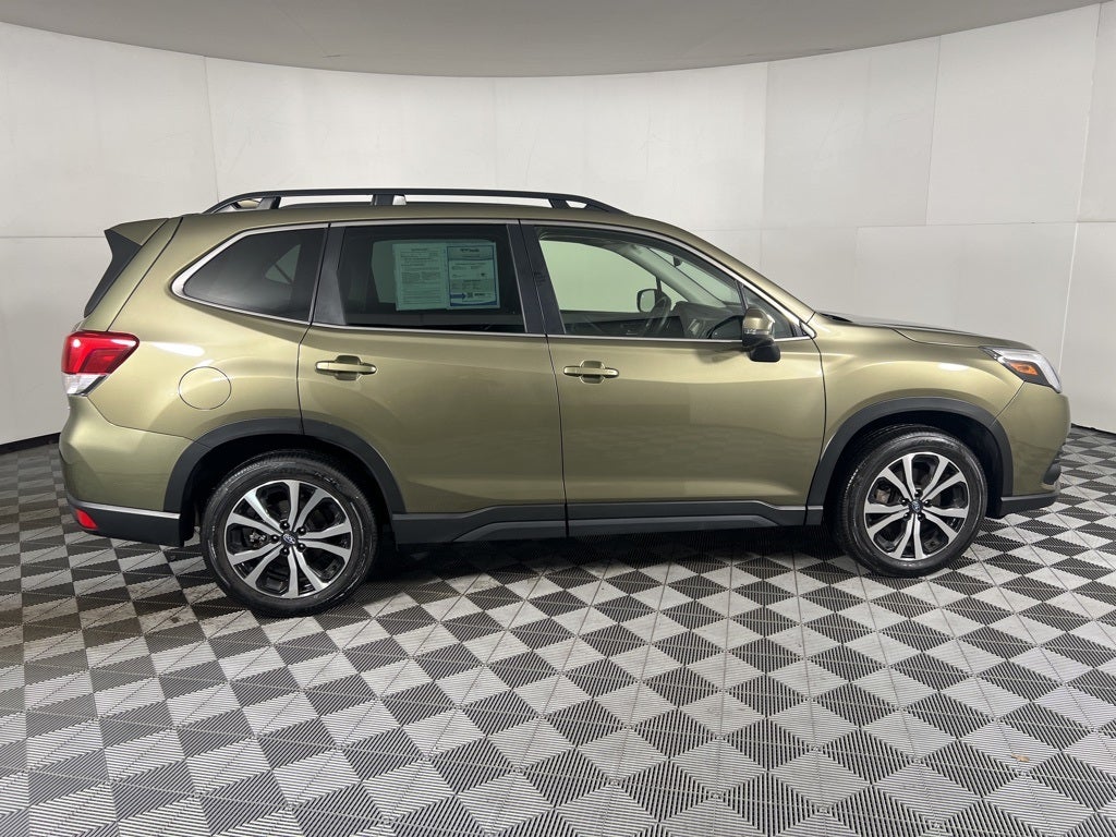 2023 Subaru Forester Premium
