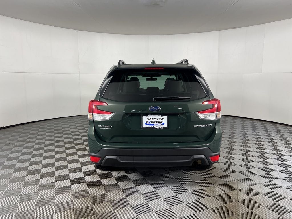 2022 Subaru Forester Premium