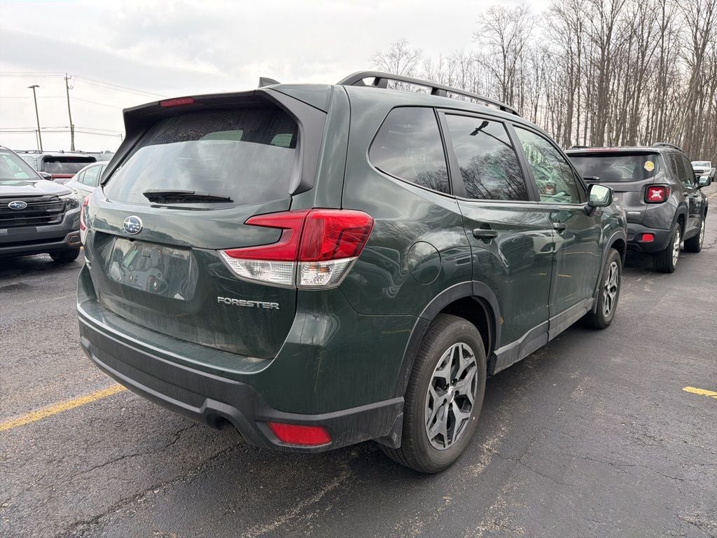 2022 Subaru Forester Premium
