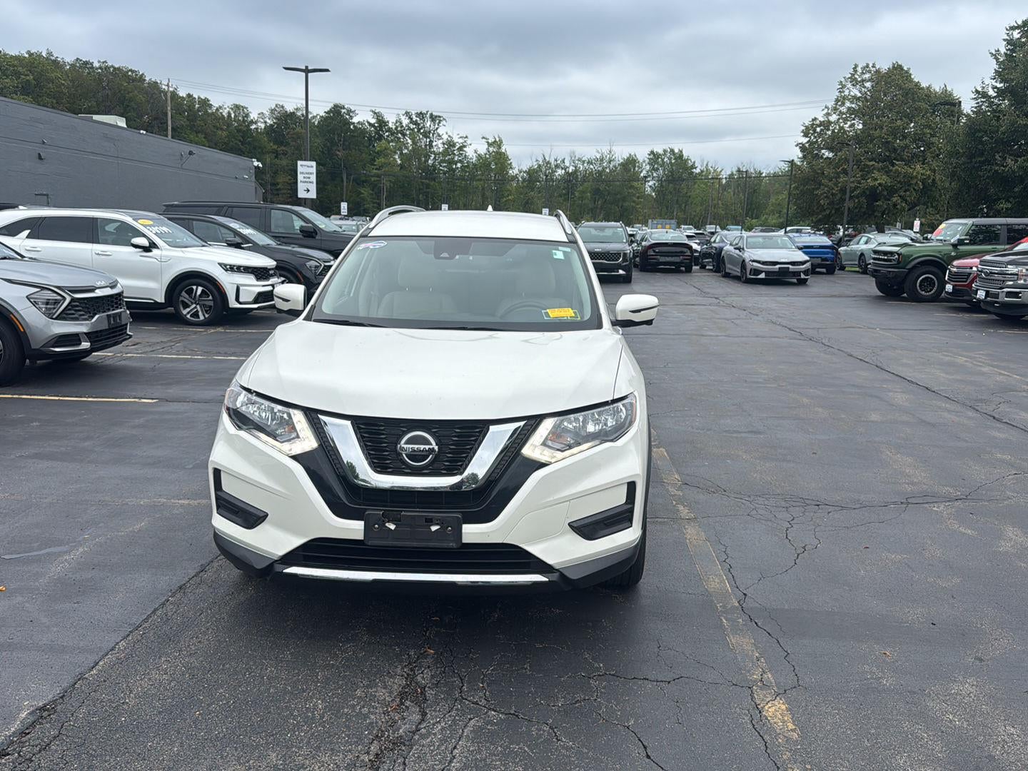 2020 Nissan Rogue SV