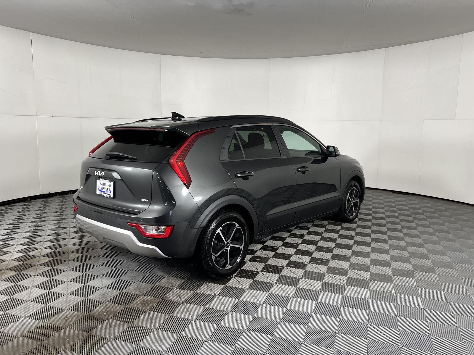 2024 Kia Niro EX