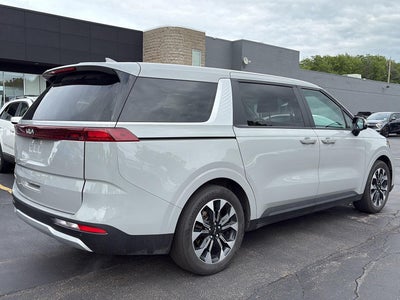 2024 Kia Carnival EX