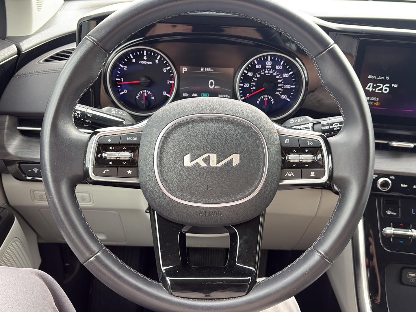 2024 Kia Carnival EX
