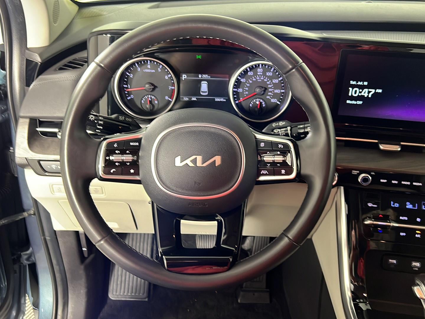2024 Kia Carnival EX