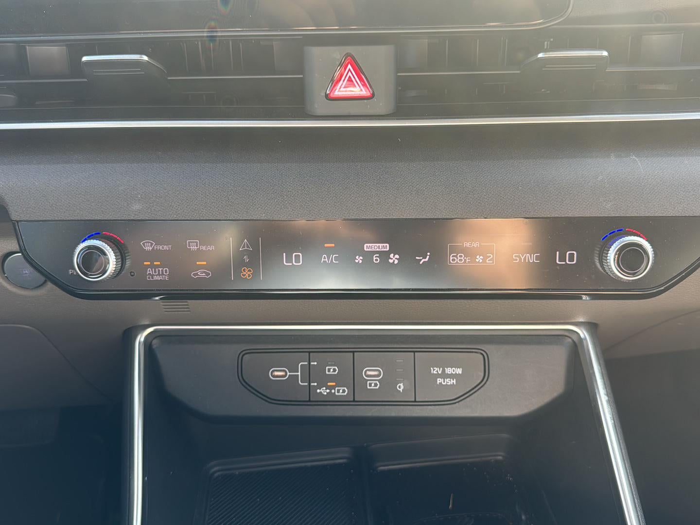 2025 Kia Carnival EX