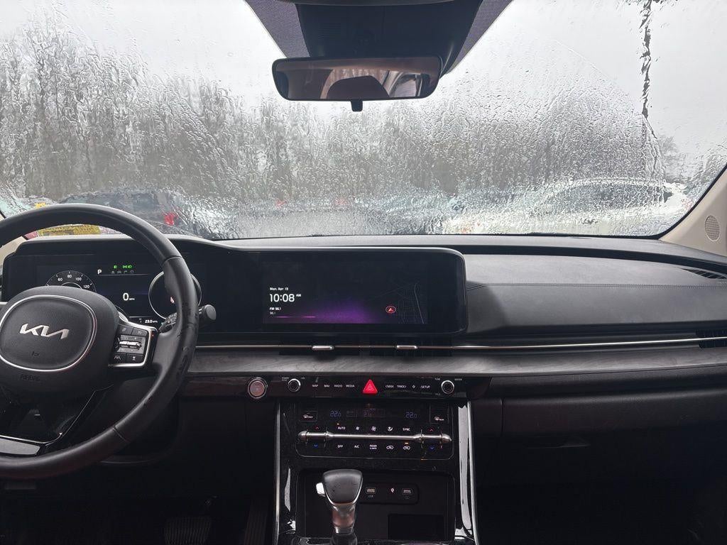2024 Kia Carnival SX Certified