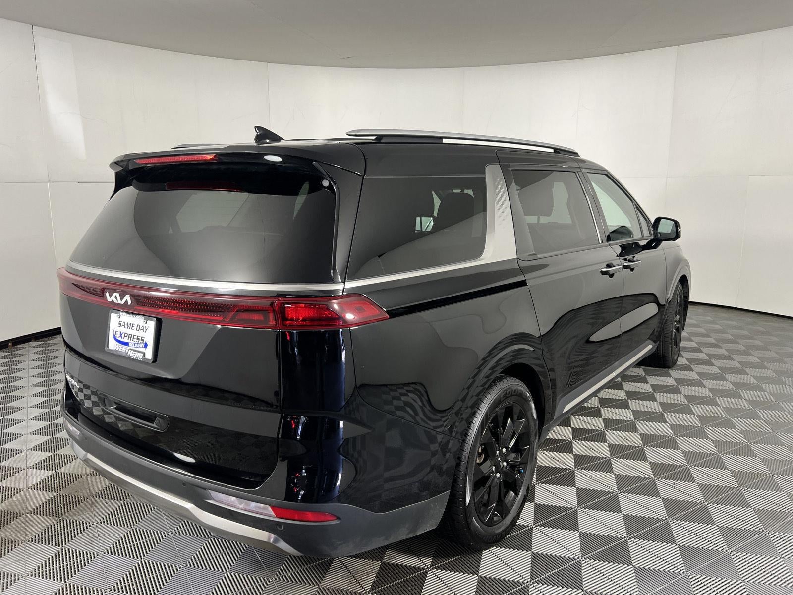 2024 Kia Carnival SX